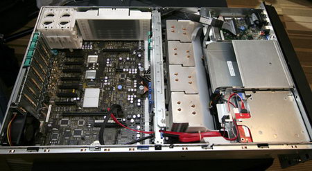 16-ядерный сервер Intel  на чипах Tigerton