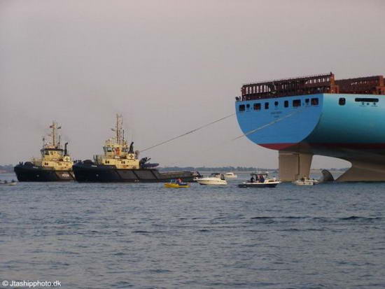  Emma Maersk - ����� �������� ������������� � ���� 