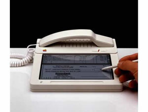 iPhone - 1983 года