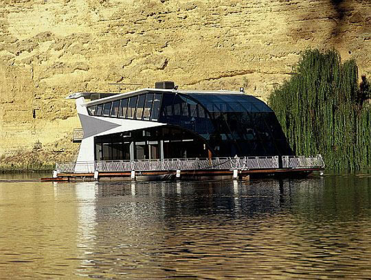 Потрясающая 5-звездочная гостиница на воде