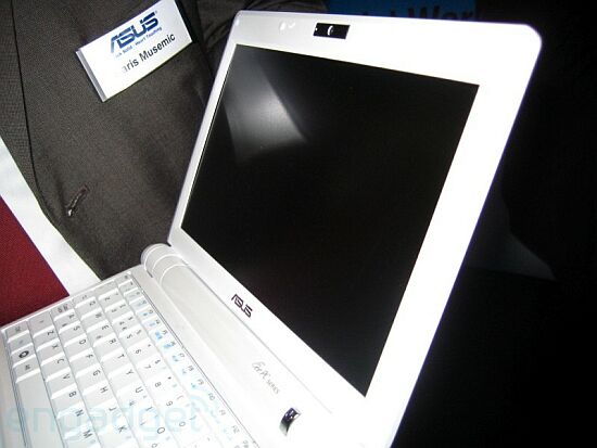 Eee PC 900 обзаведется сенсорным экраном и GPS