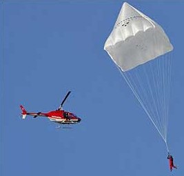 Швейцарец совершил прыжок с парашютом Леонардо