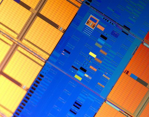 Intel расскажет о своих 32-нм микросхемах