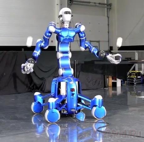 Потрясающая грация робота Rollin’ Justin