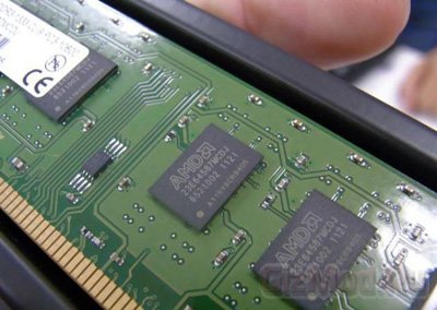 AMD выпускает оперативку Radeon Memory