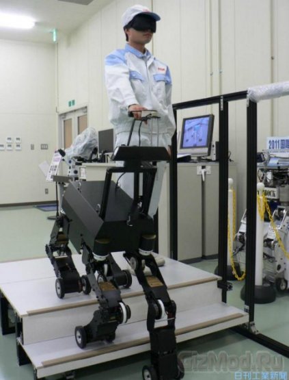 Новый робот-поводырь умеет ходить и ездить