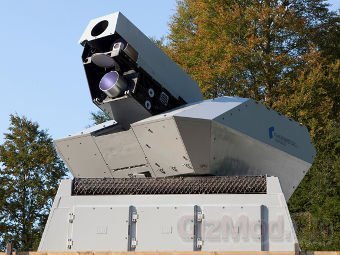 Немецкая лазерная пушка сбивает беспилотники