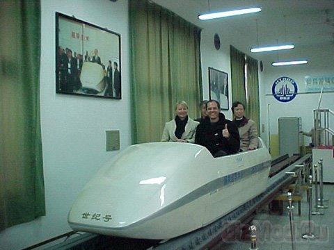 Первый вакуумный поезд построят в Китае