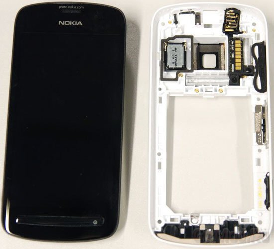 Анатомия смартфона Nokia 808 PureView
