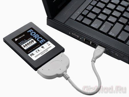 Комплект Corsair для апгрейда ноутбука SSD-накопителем