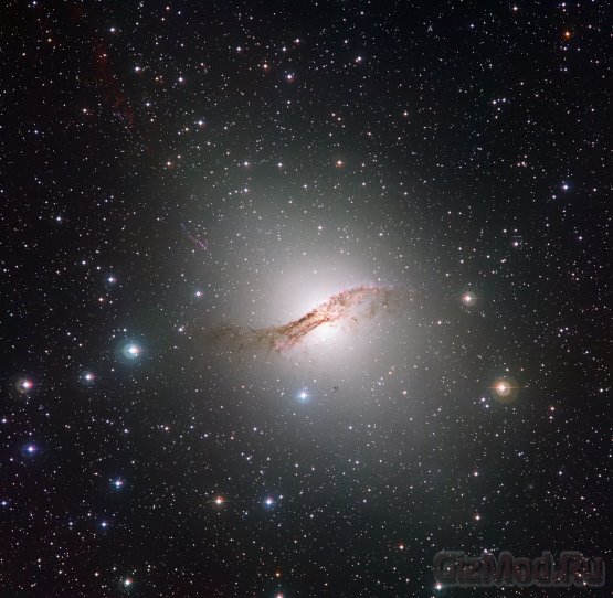 Секреты нестандартной галактики созвездия Центавра