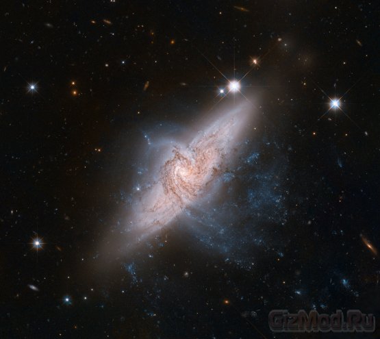 Две галактики хотели обмануть ученых