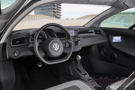 Гибридный Volkswagen XL1 дебюдировал в Женеве