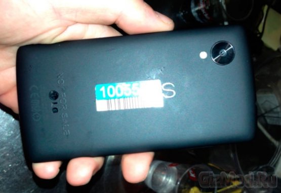 Nexus 5 засветился в баре