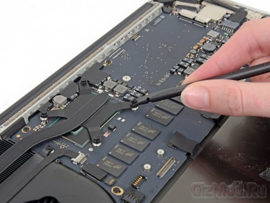 iFixit заглянули в новый MacBook Pro