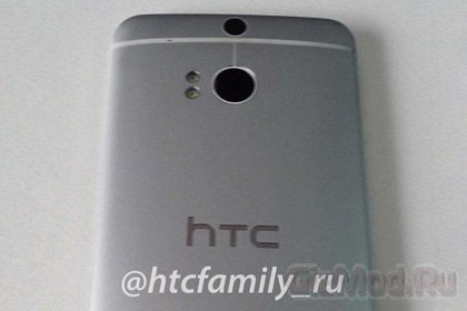 HTC M8 имеет две фронтальные камеры