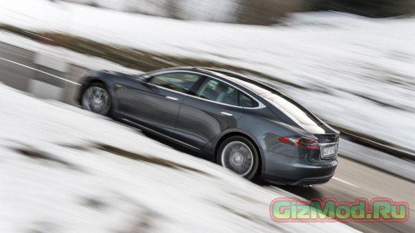 На прошедшем "Tesla D" представлена полноприводная Model S