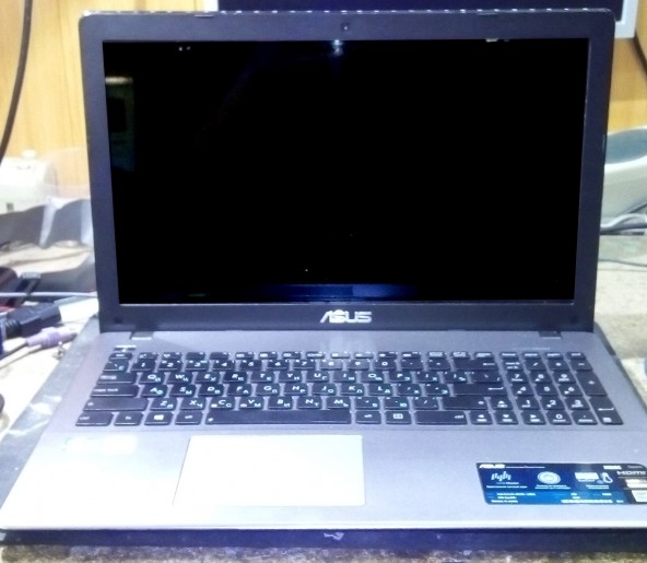 Как разобрать и почистить от пыли ноутбук ASUS X550C.
