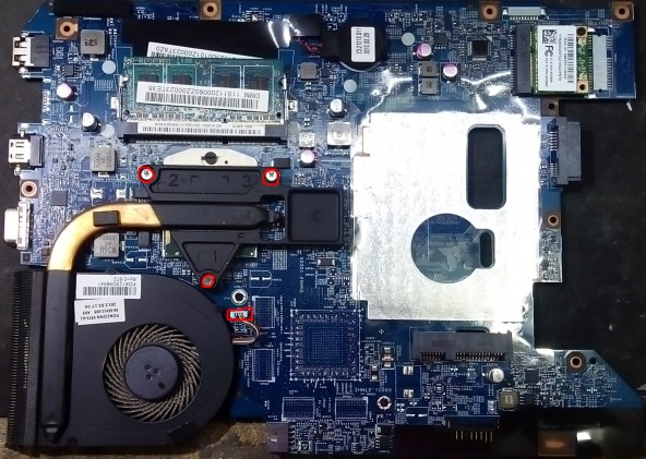 Как разобрать и почистить от пыля ноутбук Lenovo B570.