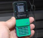 Sony Ericsson Xmini: самый маленький Walkman