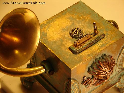 Eye-Pod Victrola
