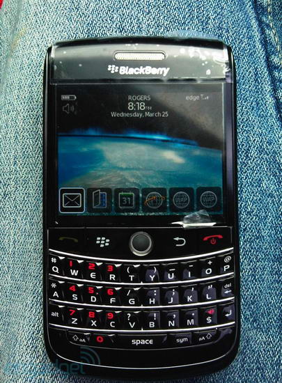"Шпионские" фото BlackBerry Onyx