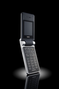 Nec N500iS - ультра-тонкий мобильник