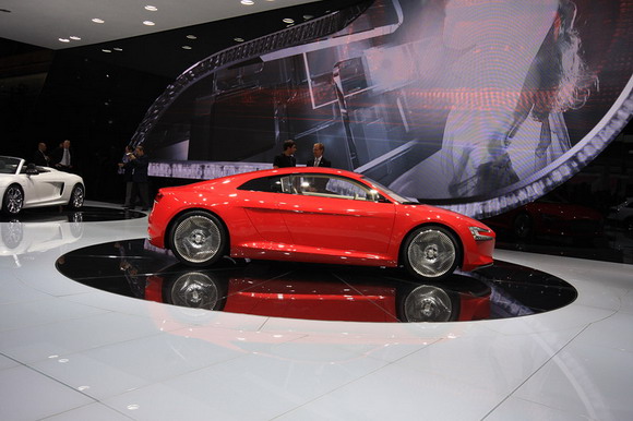 Audi, e-tron