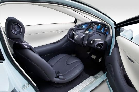 Nissan, Land Glider