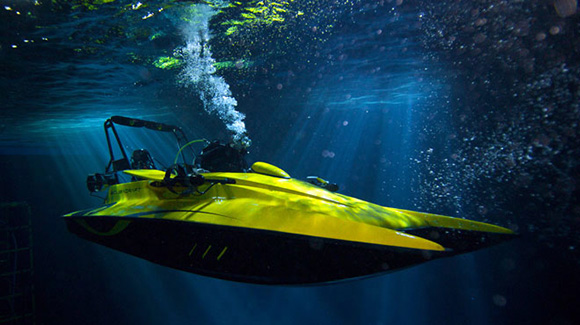 Реактивная лодка Scubacraft плавает и под водой