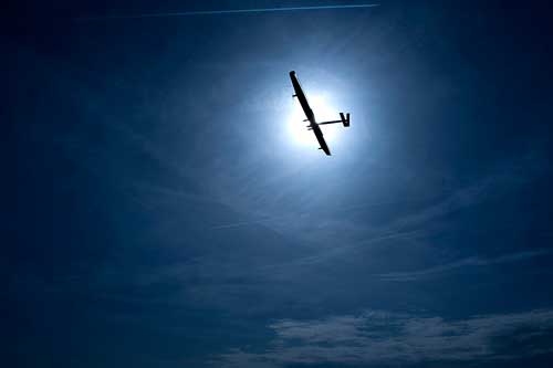 Solar Impulse - 24 часа в небе без капли горючки
