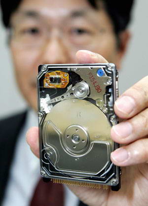 Hitachi готовит жесткий диск на 1 терабайт
