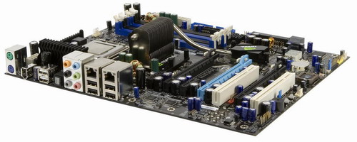 Первые снимки системной платы на nForce 680i SLI