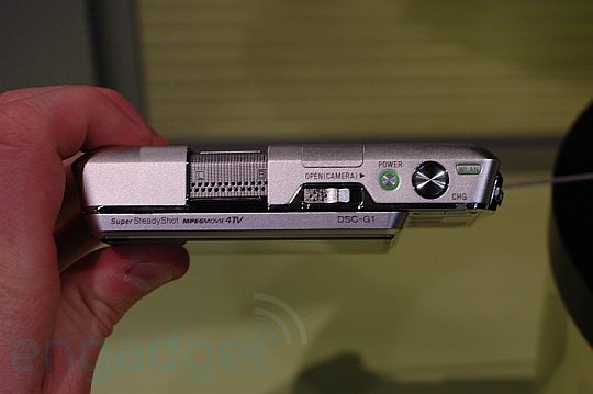 Sony G1 Cybershot - фотоаппарат с Wi-Fi и 2 Гб памяти
