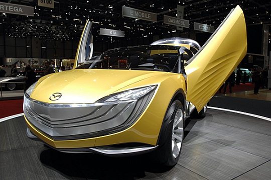 MAZDA HAKAZE