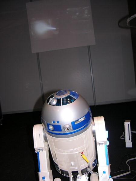 R2D2: робот у вас дома... в качестве передвижного PC