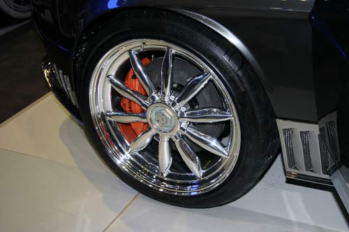 Spyker презентовал в Женеве кроссовер класса SSUV