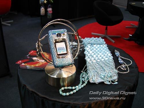 CeBIT’07: согрей свой мобильник!