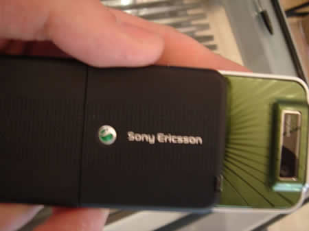 Ждем официального анонса Sony Ericsson S500i