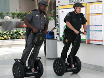 Полиция переходит на скутеры