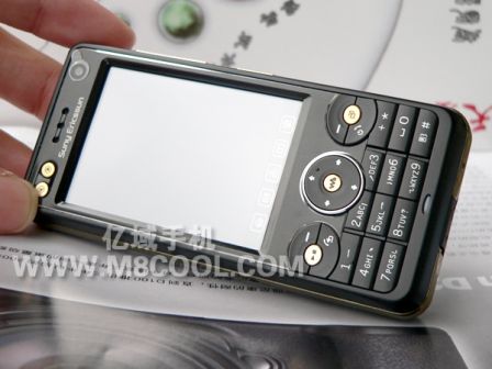 Смартфон Sony Ericsson M660