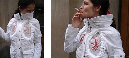Концептуальная «куртка для курильщиков»