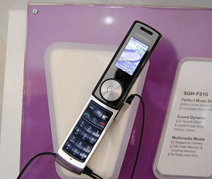 Музыкальный телефон от Samsung - SGH-F210
