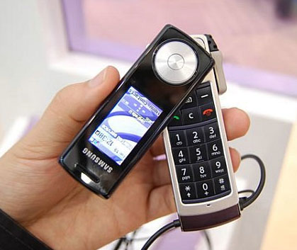 Музыкальный телефон от Samsung - SGH-F210