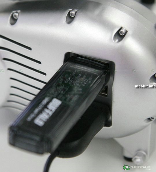 USB-хаб в виде двигателя