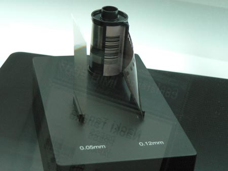 Samsung: панель AMOLED толщиной 0,25 мм