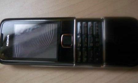 Nokia 8900 – первые фотографии