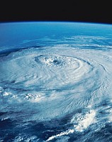 Ученые смогут управлять ураганами