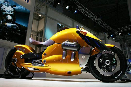 Suzuki Biplane – удивительный футуристичный мотоцикл