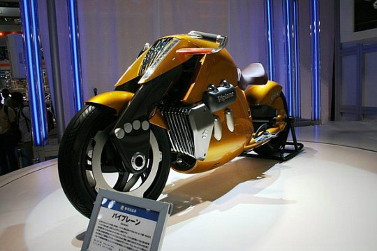 Suzuki Biplane – удивительный футуристичный мотоцикл